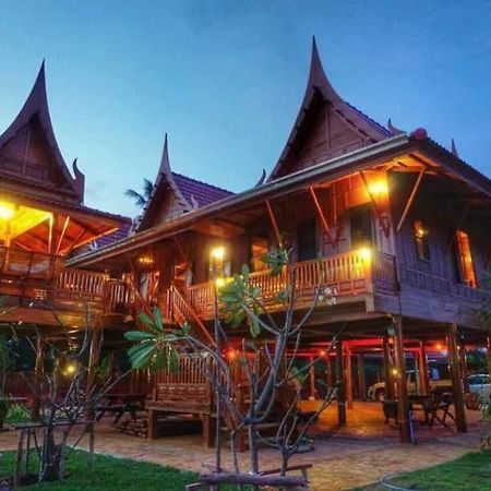 Athithara Homestay Phra Nakhon Si Ayutthaya Exteriör bild