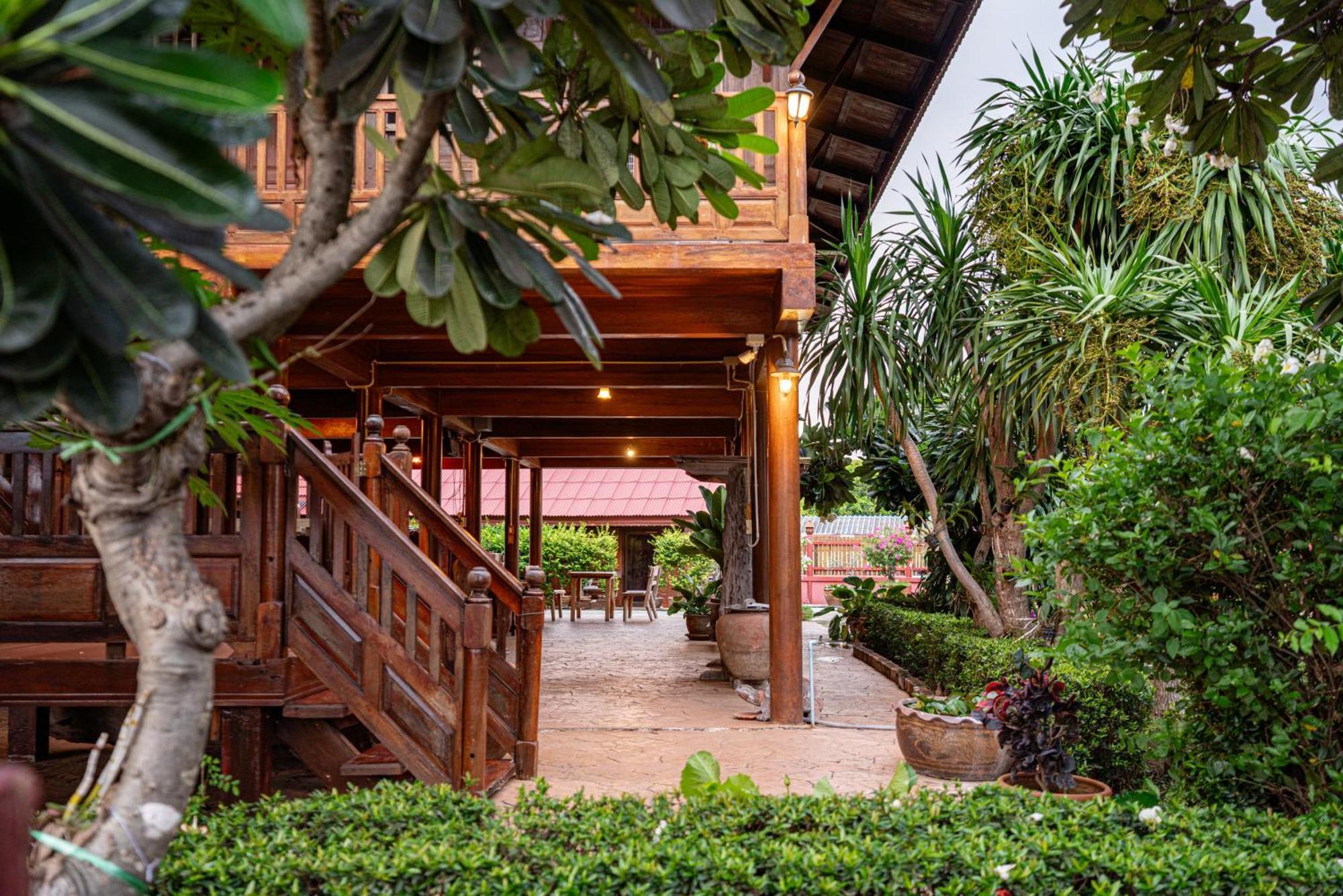 Athithara Homestay Phra Nakhon Si Ayutthaya Exteriör bild