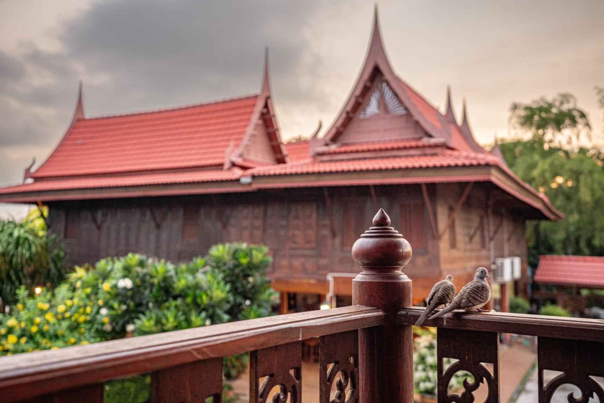 Athithara Homestay Phra Nakhon Si Ayutthaya Exteriör bild
