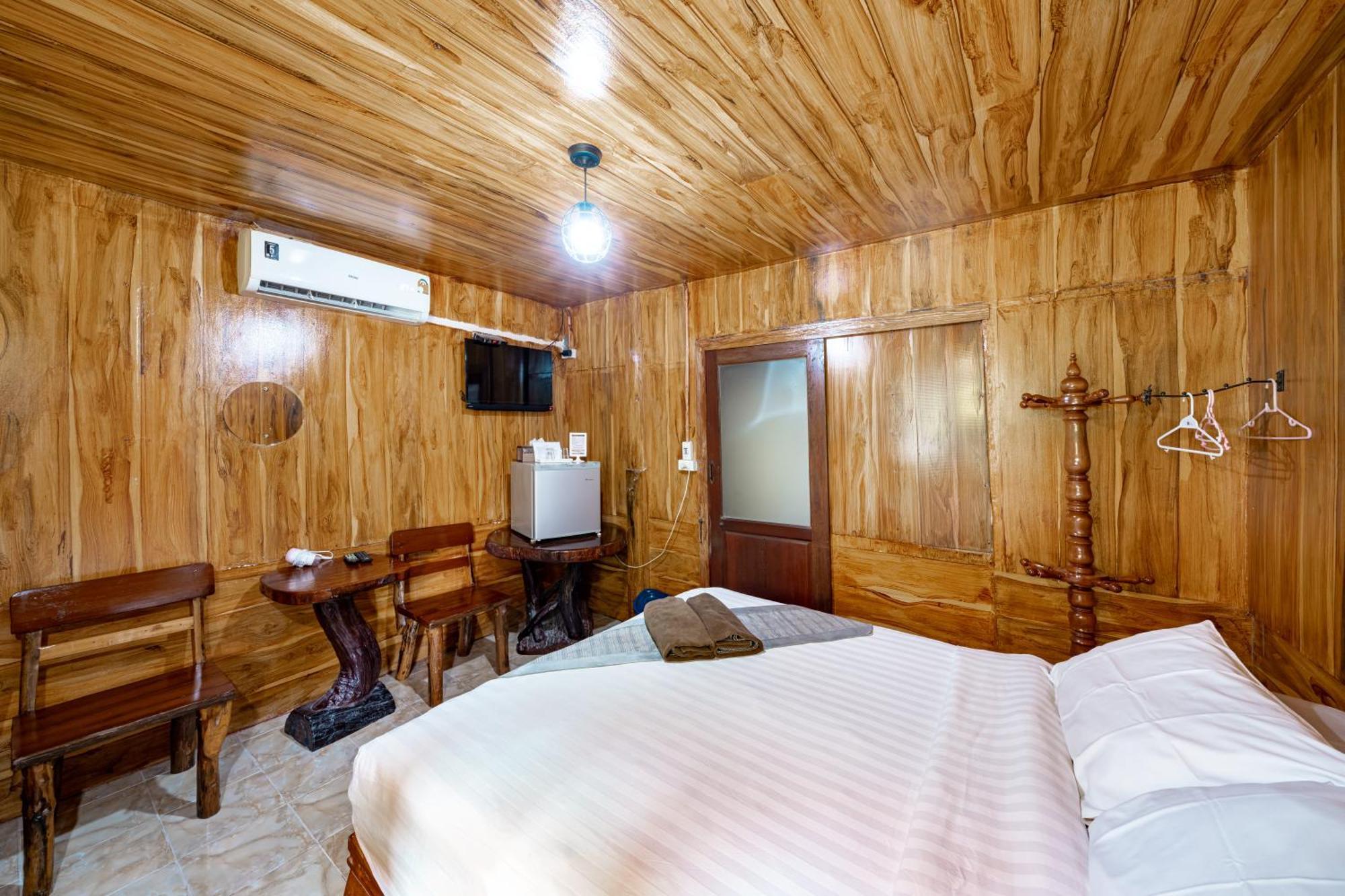 Athithara Homestay Phra Nakhon Si Ayutthaya Exteriör bild