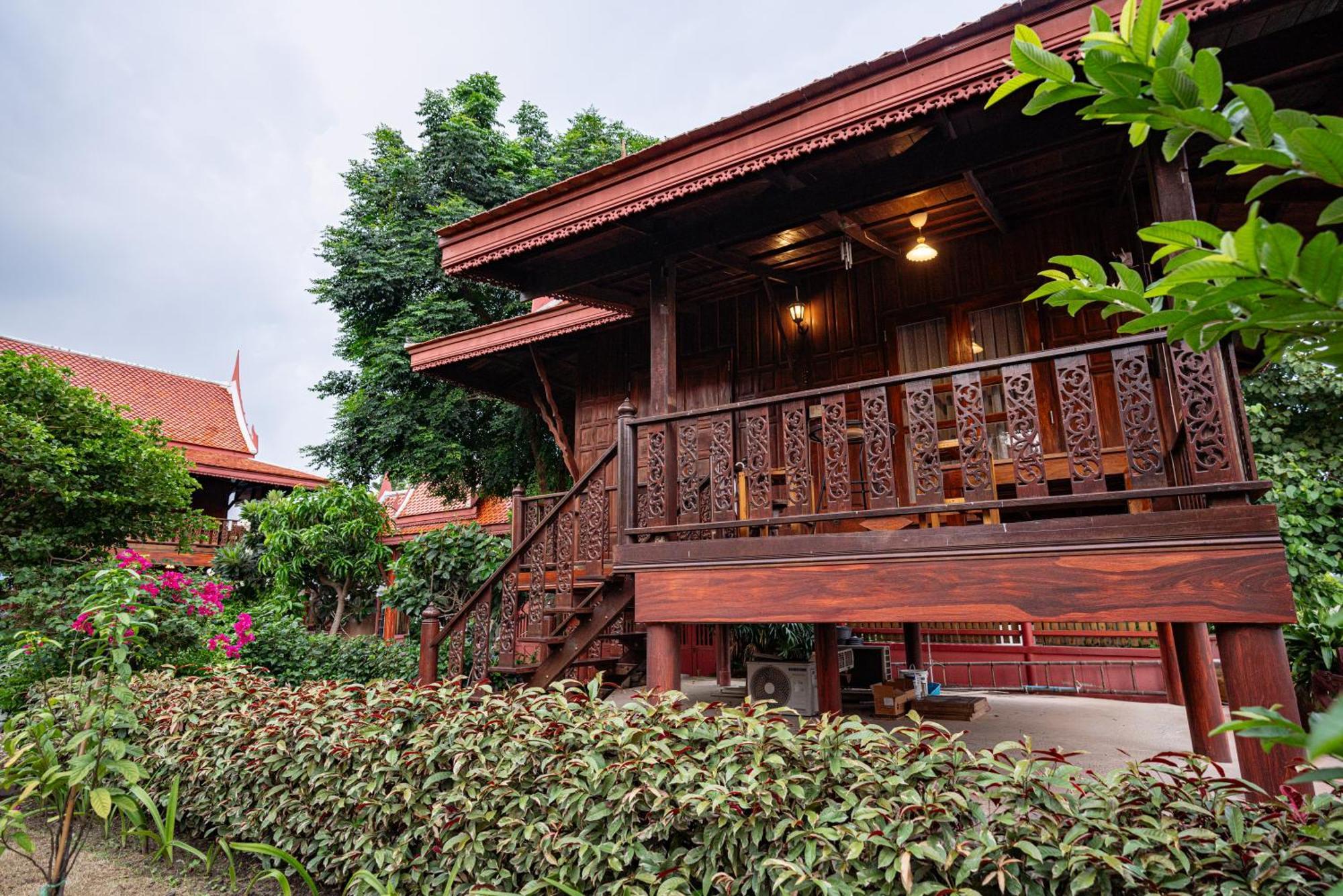 Athithara Homestay Phra Nakhon Si Ayutthaya Exteriör bild