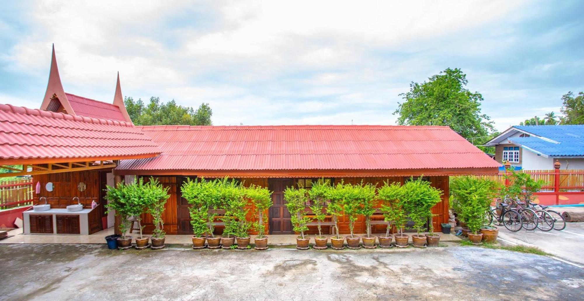 Athithara Homestay Phra Nakhon Si Ayutthaya Exteriör bild