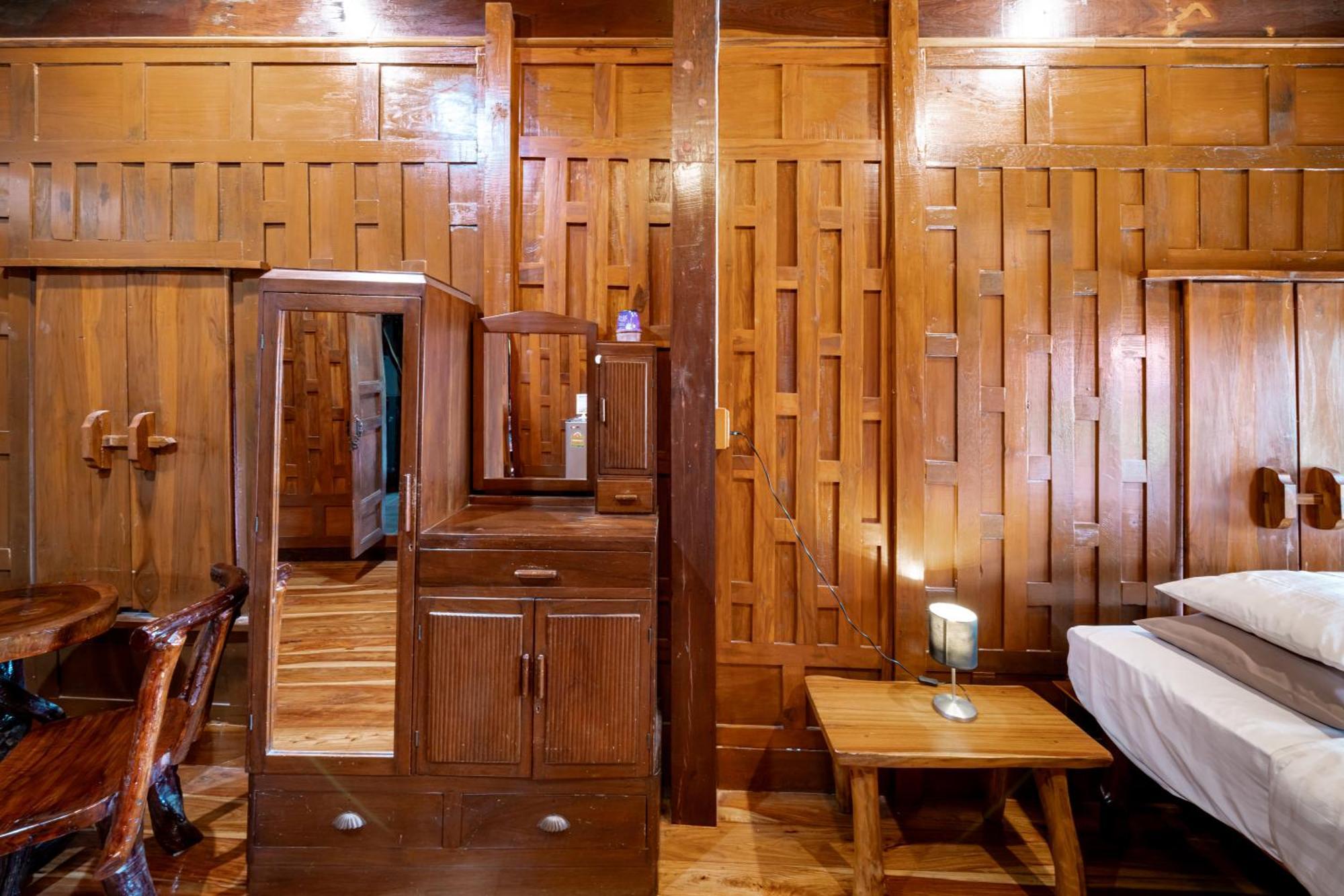 Athithara Homestay Phra Nakhon Si Ayutthaya Exteriör bild